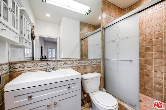 Building Photo - 4063 Benedict Canyon Dr