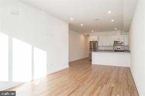 Building Photo - 727 N 39th St