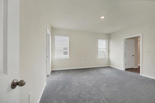 Building Photo - 3279 Hilltop Cir