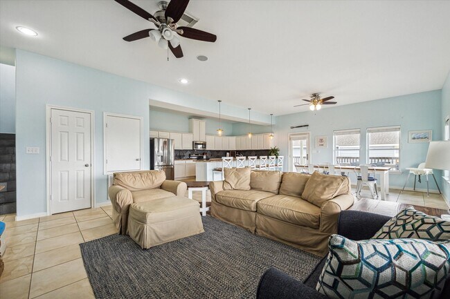 Building Photo - 4015 War Chest Ct
