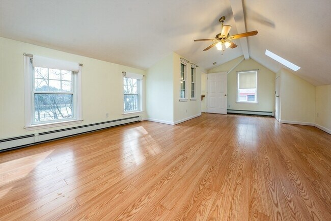 Building Photo - 28 G Hideaway Rd