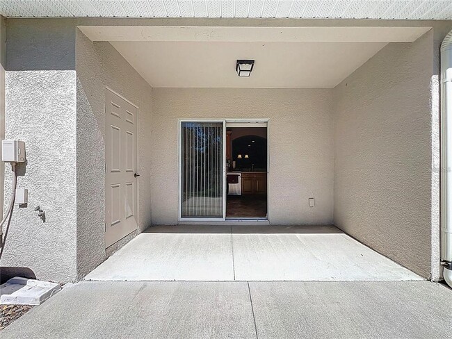 Building Photo - 15811 Fishhawk Blvd