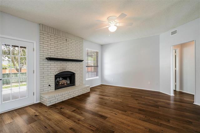 Building Photo - 2221 Bennington Ave