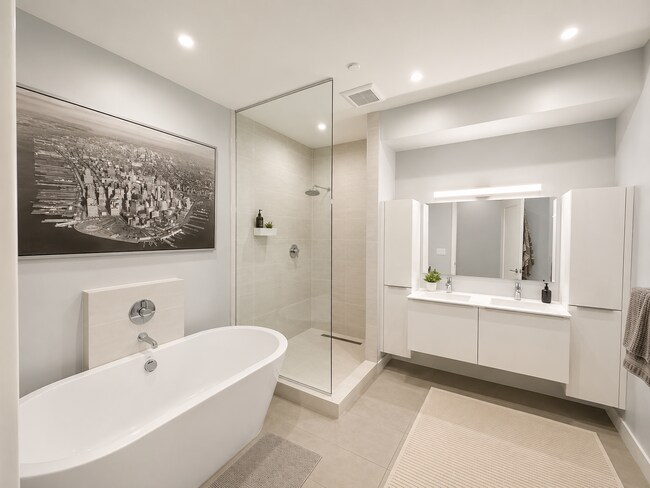 Building Photo - LUXURY CONDO BY METRO