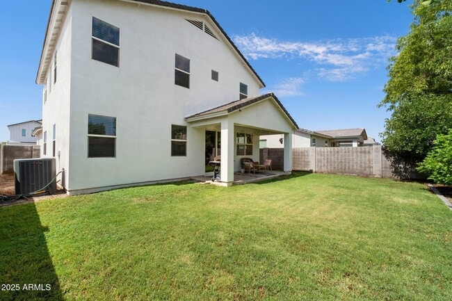 Building Photo - 512 E Bamboo Ln