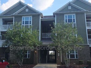 Building Photo - 8601 Peckham Ln
