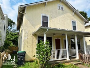 Building Photo - 908 Anderson St