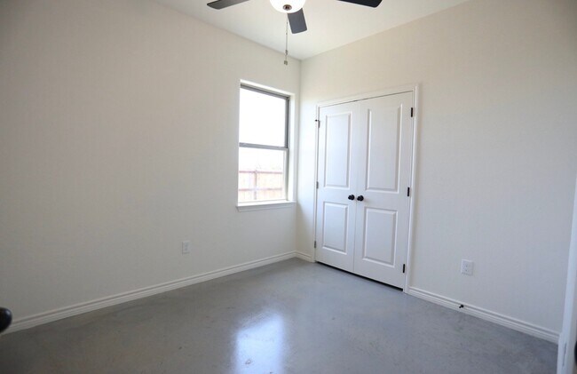 Building Photo - 4119 Long Creek Lane