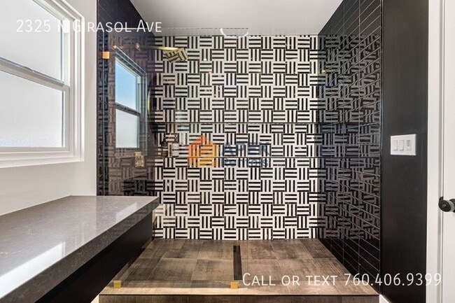 Building Photo - 2325 N Girasol Ave