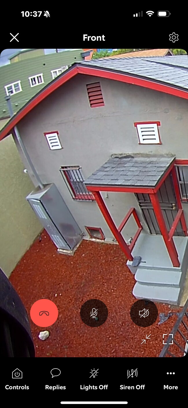 Building Photo - 716 W 60th St