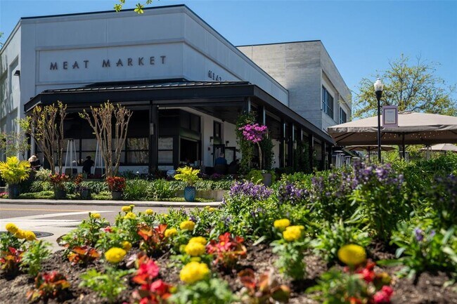 Building Photo - 435 S Oregon Ave