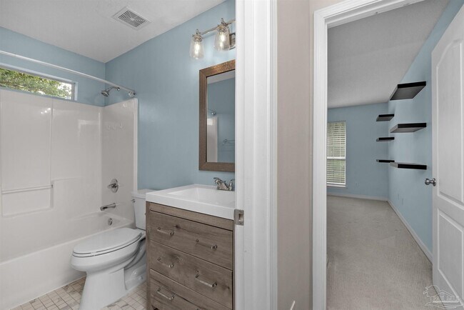 Building Photo - 2081 Seagrape Dr