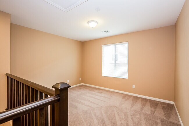 Building Photo - 10119 Watchtide Ct