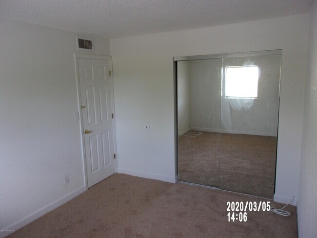 Building Photo - 1715 Dixon Blvd