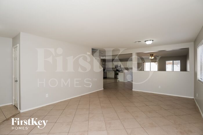 Building Photo - 2374 E Meadow Chase Dr