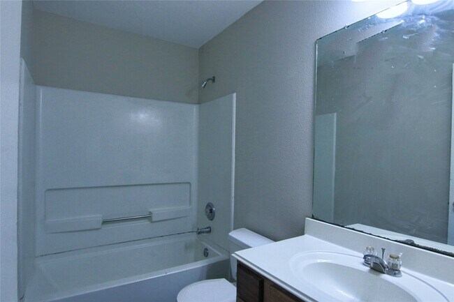 Building Photo - 6335 Torrance Elms Ct