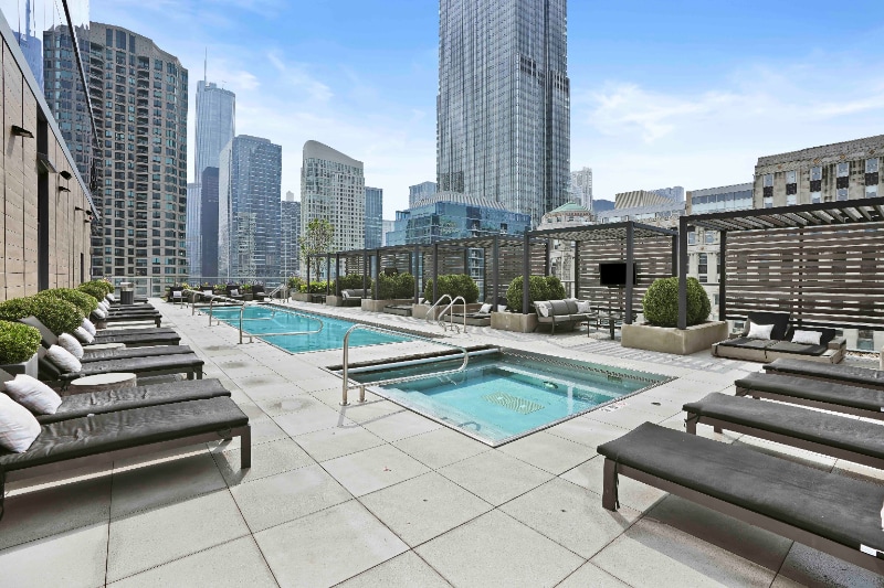 Building Photo - 199 W Hubbard St