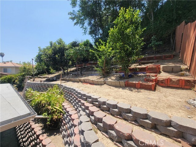 Building Photo - 2511 Florentina Ave