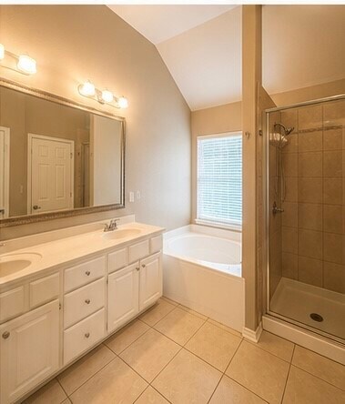 Building Photo - 2123 Castle Gardens Ln