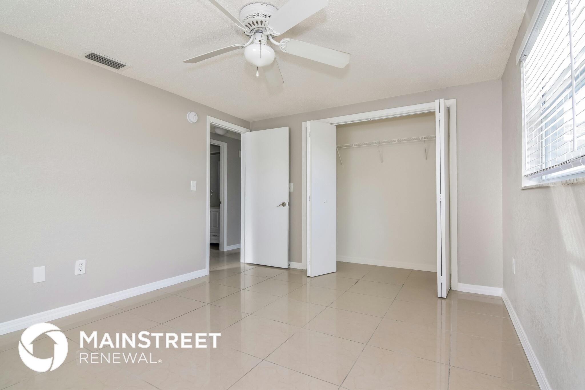 Building Photo - 7421 Congress St