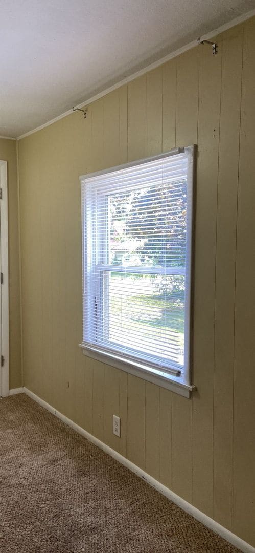 Building Photo - 2 BR/1.5 Bath Single Family Home In Goshen!