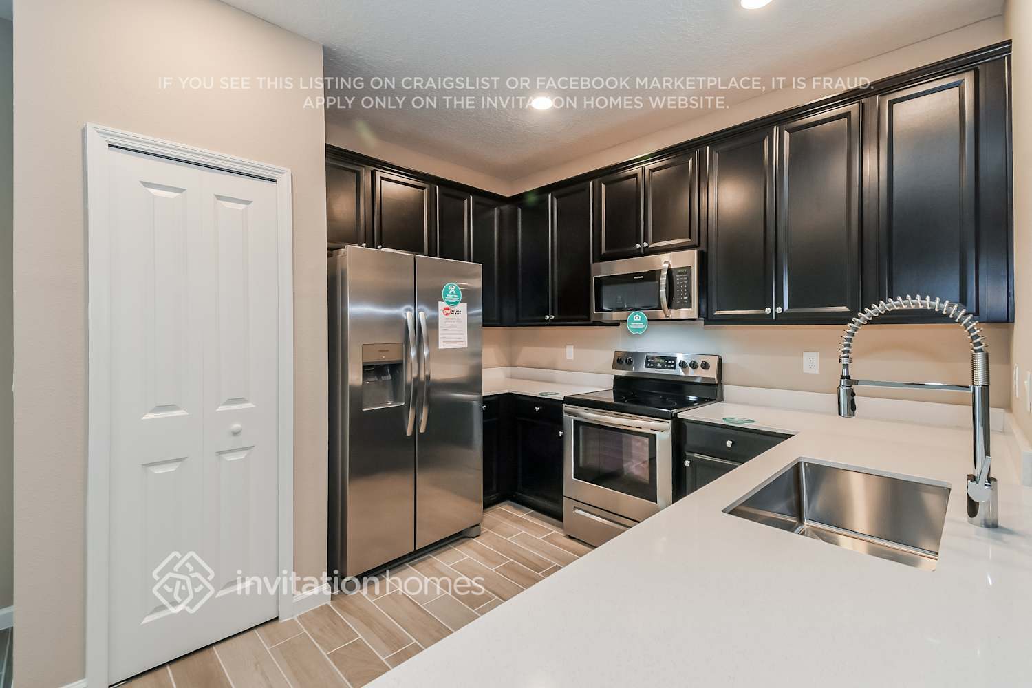 Building Photo - 595 Cherry Ridge Dr