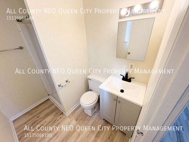 Building Photo - 2420 Ulrich Ave