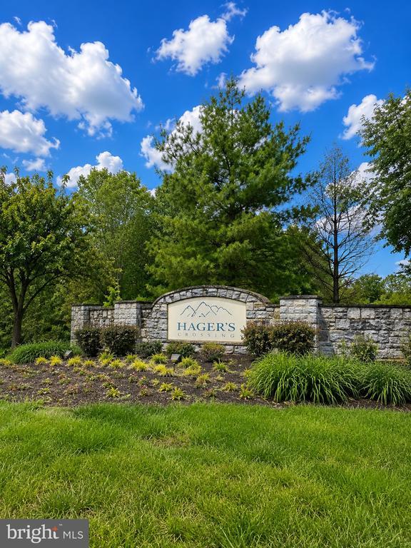Building Photo - 12113 Fallen Timbers Cir