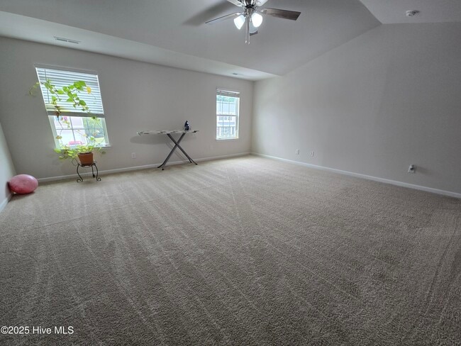 Building Photo - 4510 Sandstone Dr
