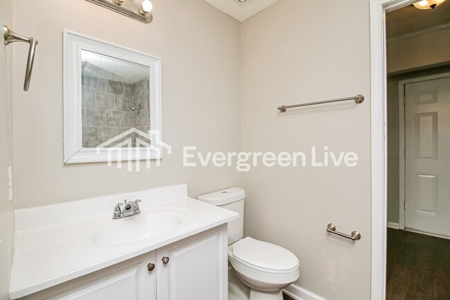 Building Photo - 45 Belmont Park Ln