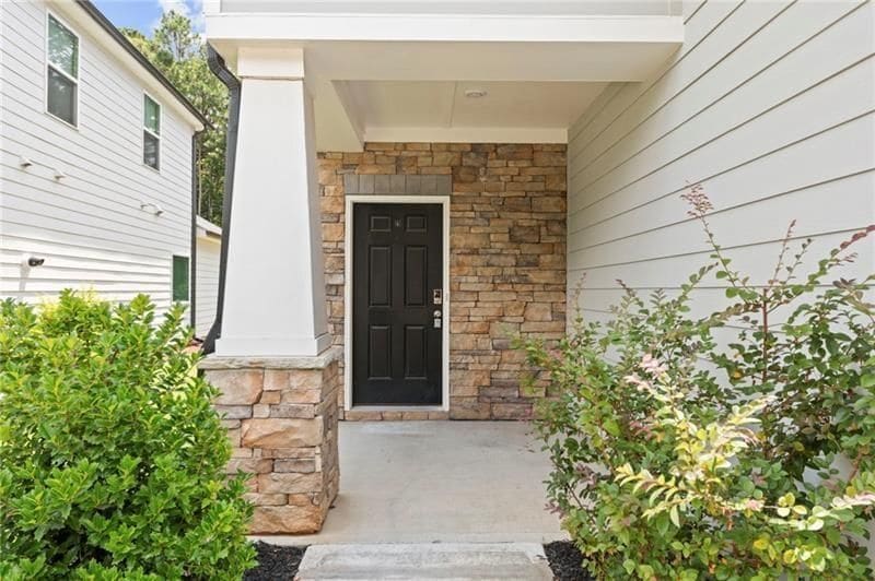 Building Photo - 334 Wells Cir
