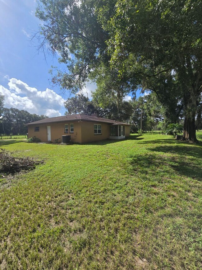 Building Photo - 6401 Paul S Buchman Hwy