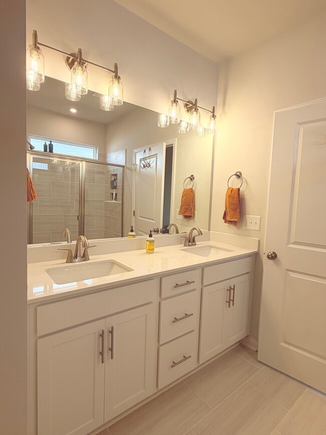 Building Photo - 306 Poinsett Bridge Wy