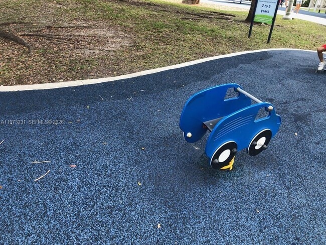 Building Photo - 17255 SW 95th Ave