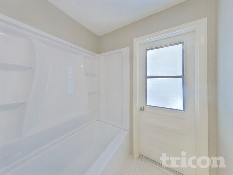 Building Photo - 317 El Dorado St