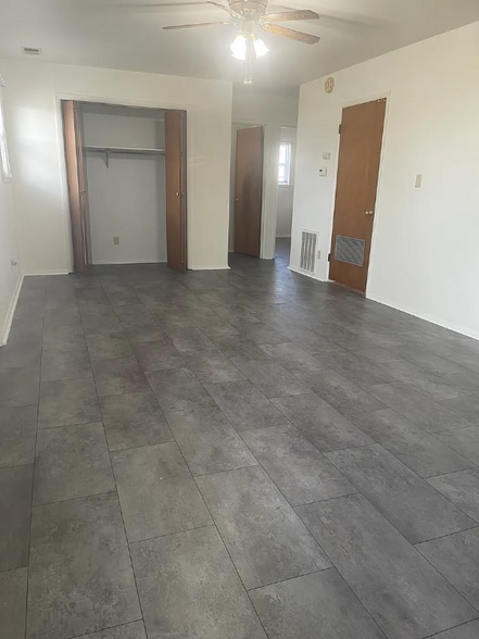 Building Photo - 317 Mumford Dr