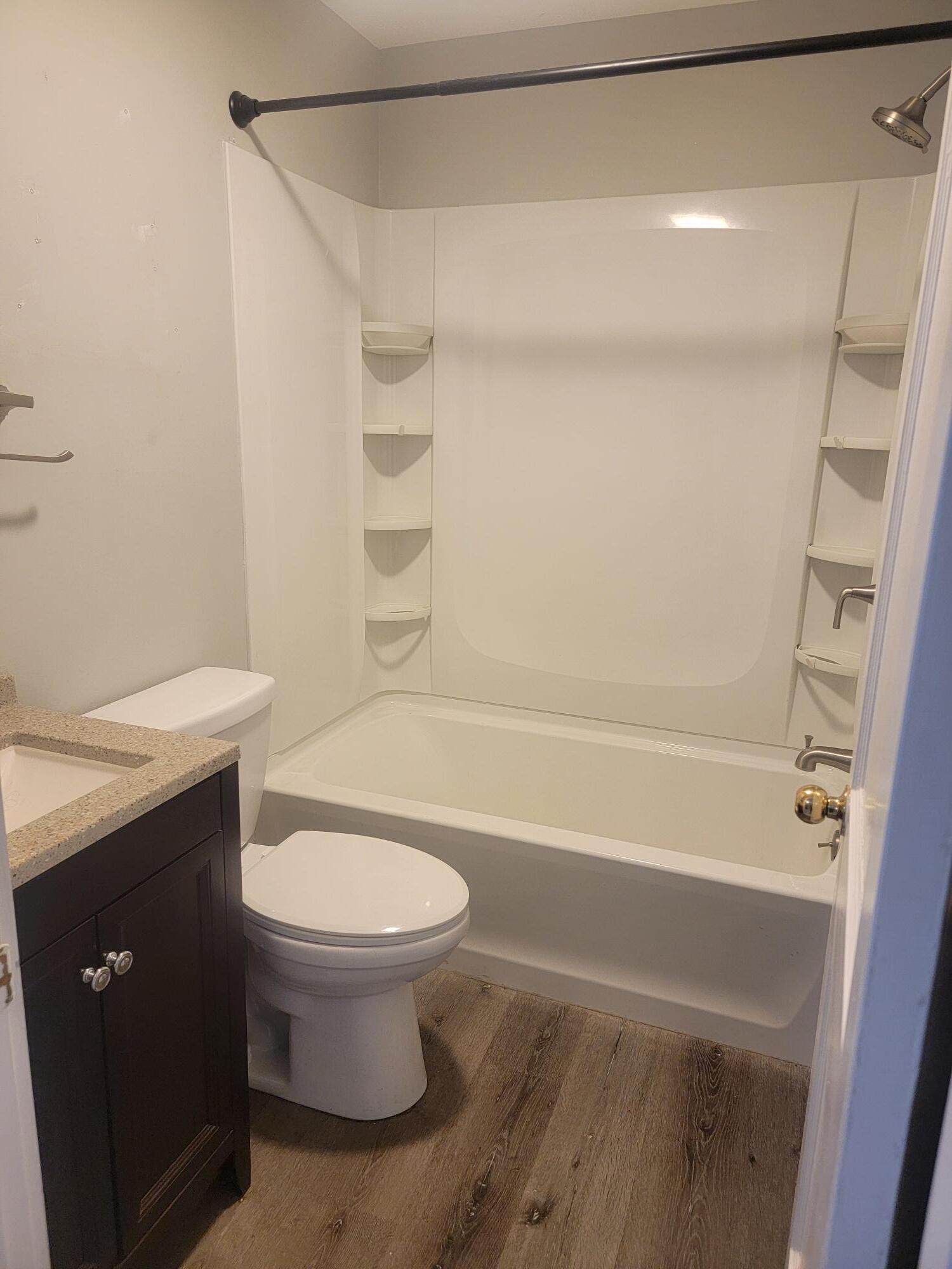 Building Photo - 1054 Washington St