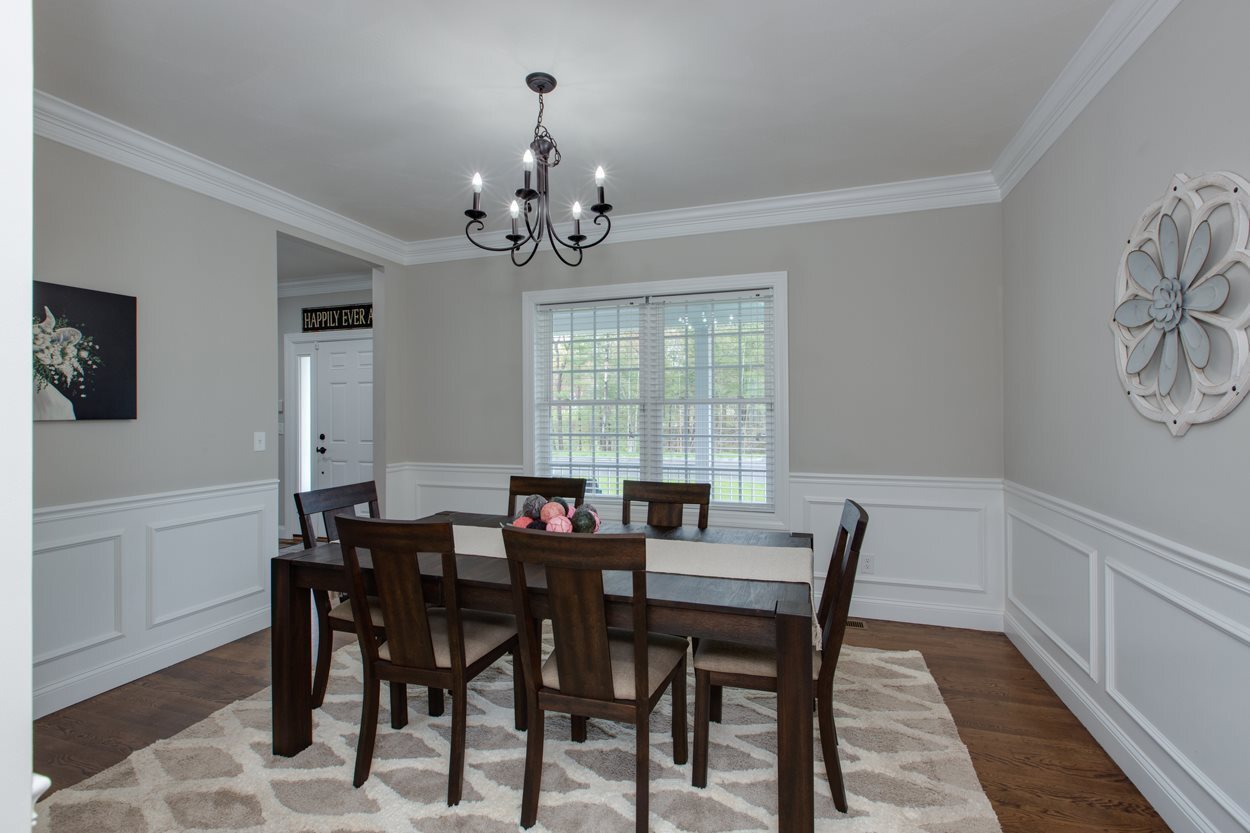 Building Photo - 301 Glen Forest Dr