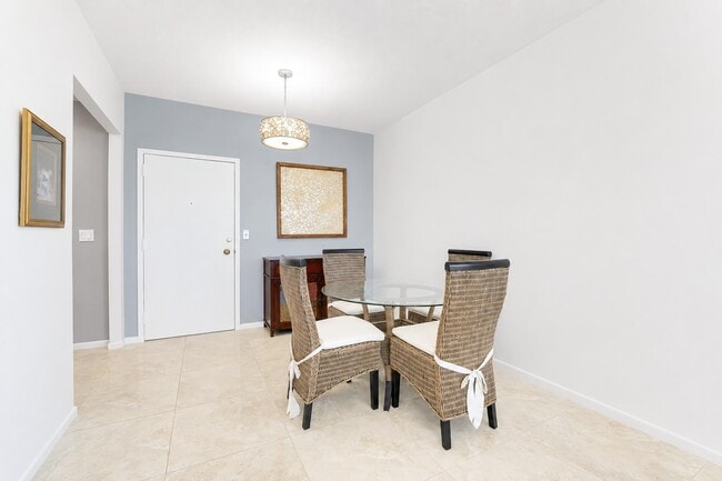 Building Photo - 3230 S Ocean Blvd