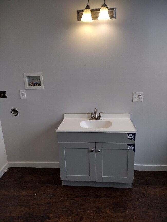 Building Photo - 4359-63 n 9th st