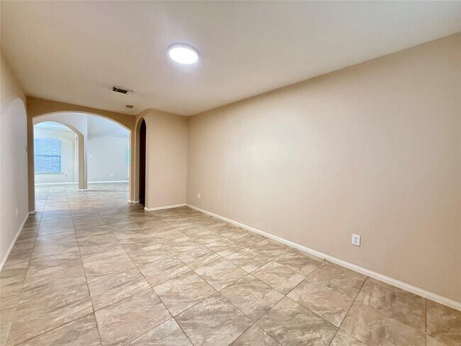 Building Photo - 12811 Mills Breeze Dr