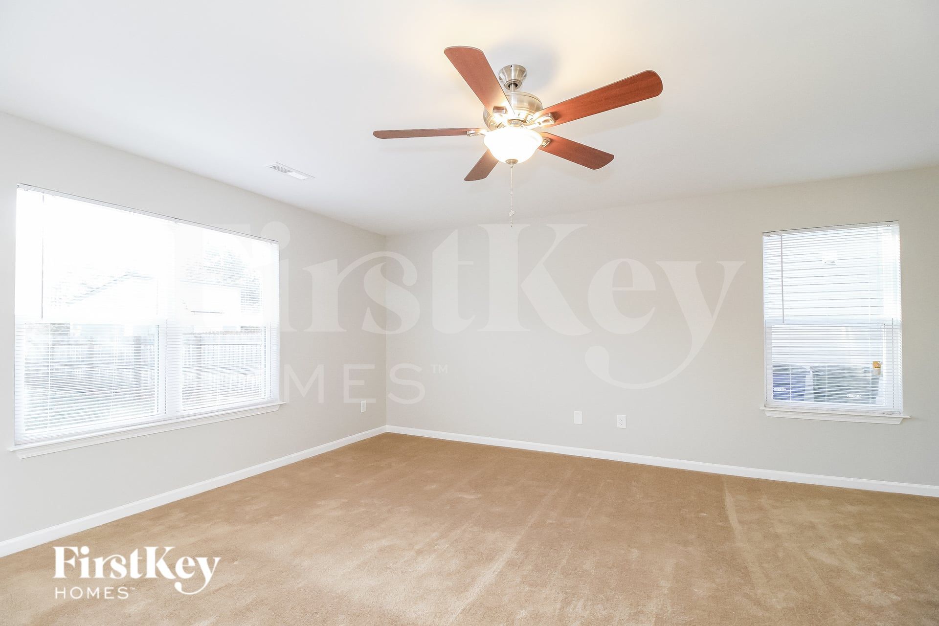 Building Photo - 4360 Oak Pointe Dr