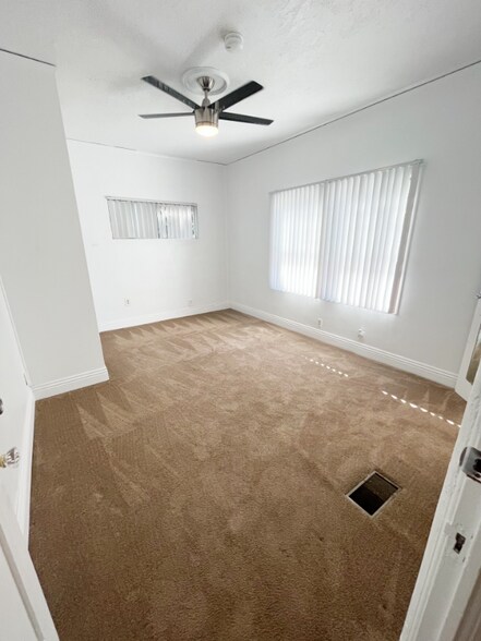 Building Photo - 227 S Gale Dr