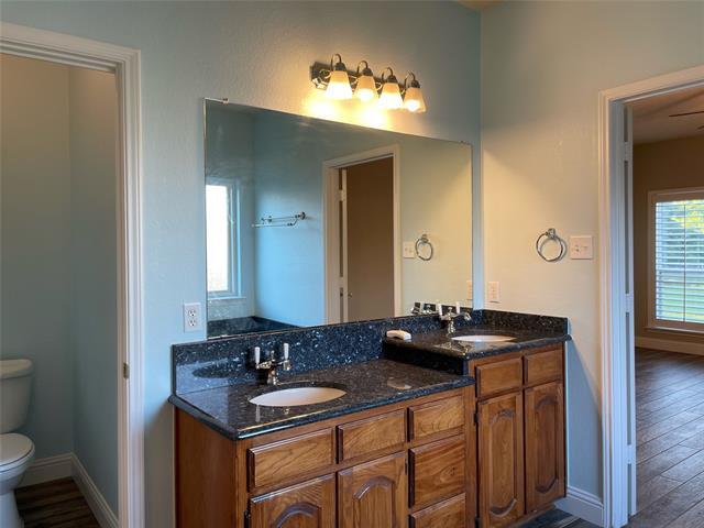 Building Photo - 1614 N Timber Brook Dr