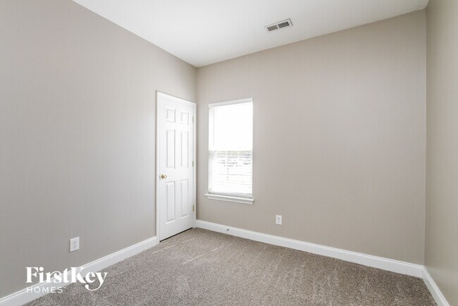 Building Photo - 12118 Ilse Helene Ln