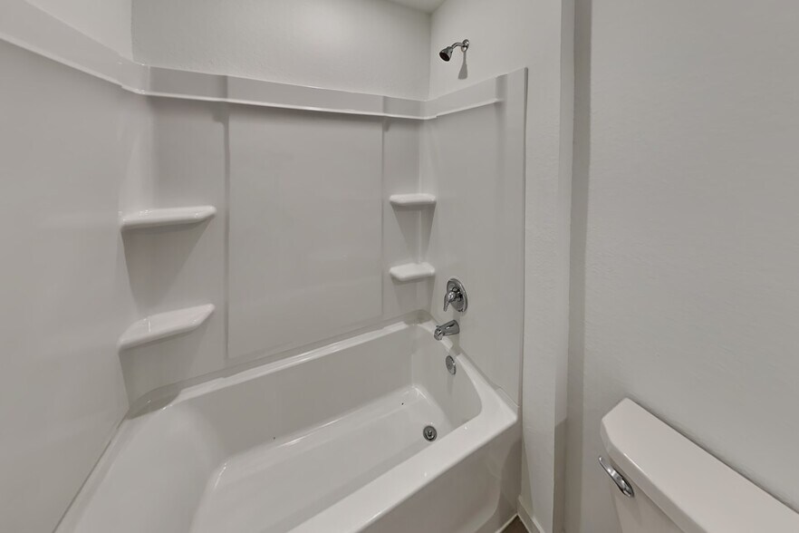 Building Photo - 922 Lago Laceno Ln