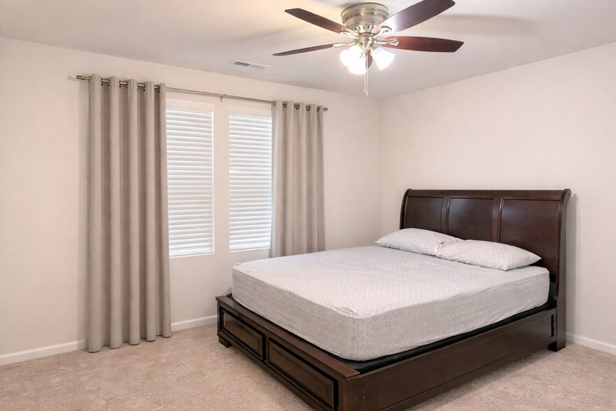 Building Photo - 2286 Beechwood View Dr