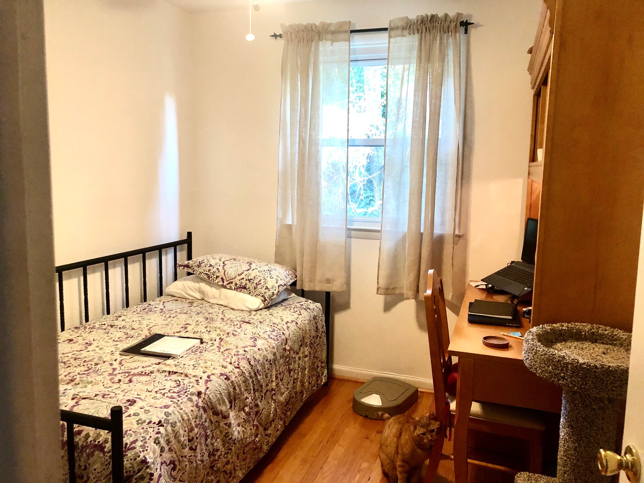 2nd bedroom - 620 Green Ln