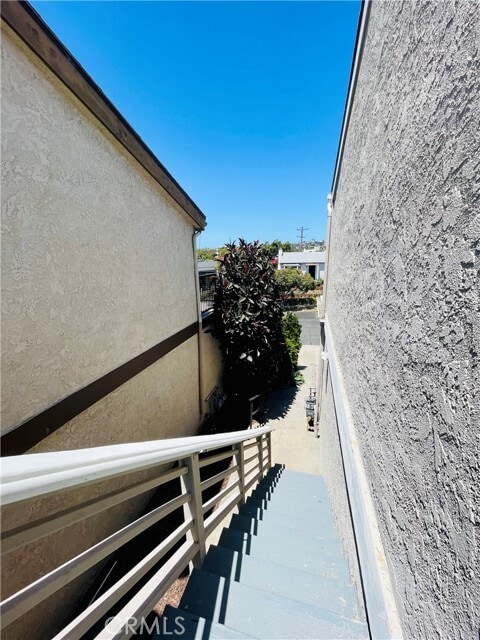 Building Photo - 34096 Alcazar Dr