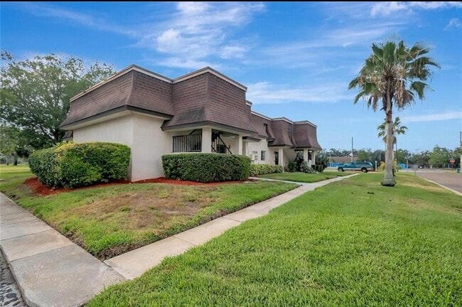 Building Photo - 7020 Cognac Dr